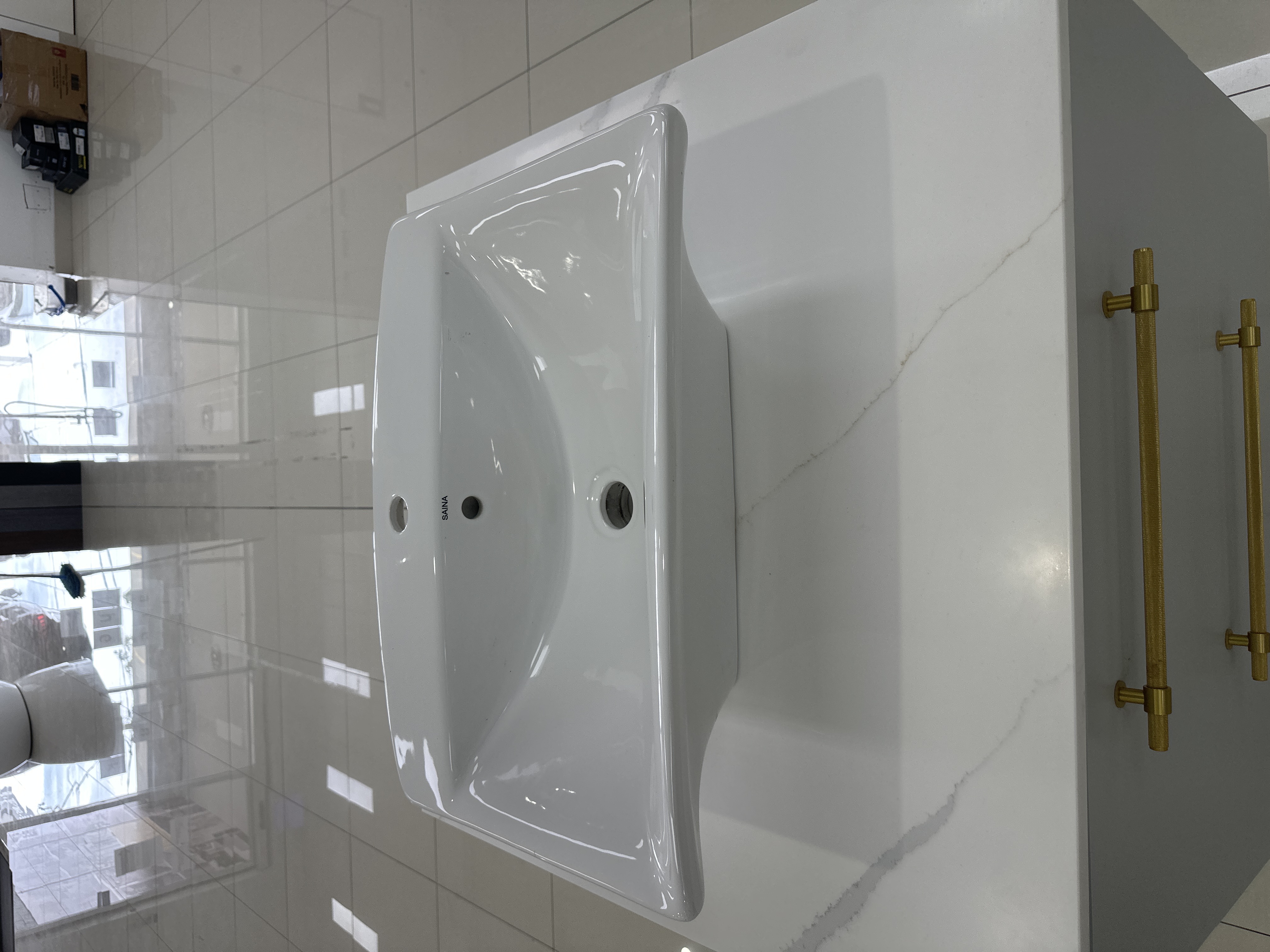 Square Gloss White Basin - Basin