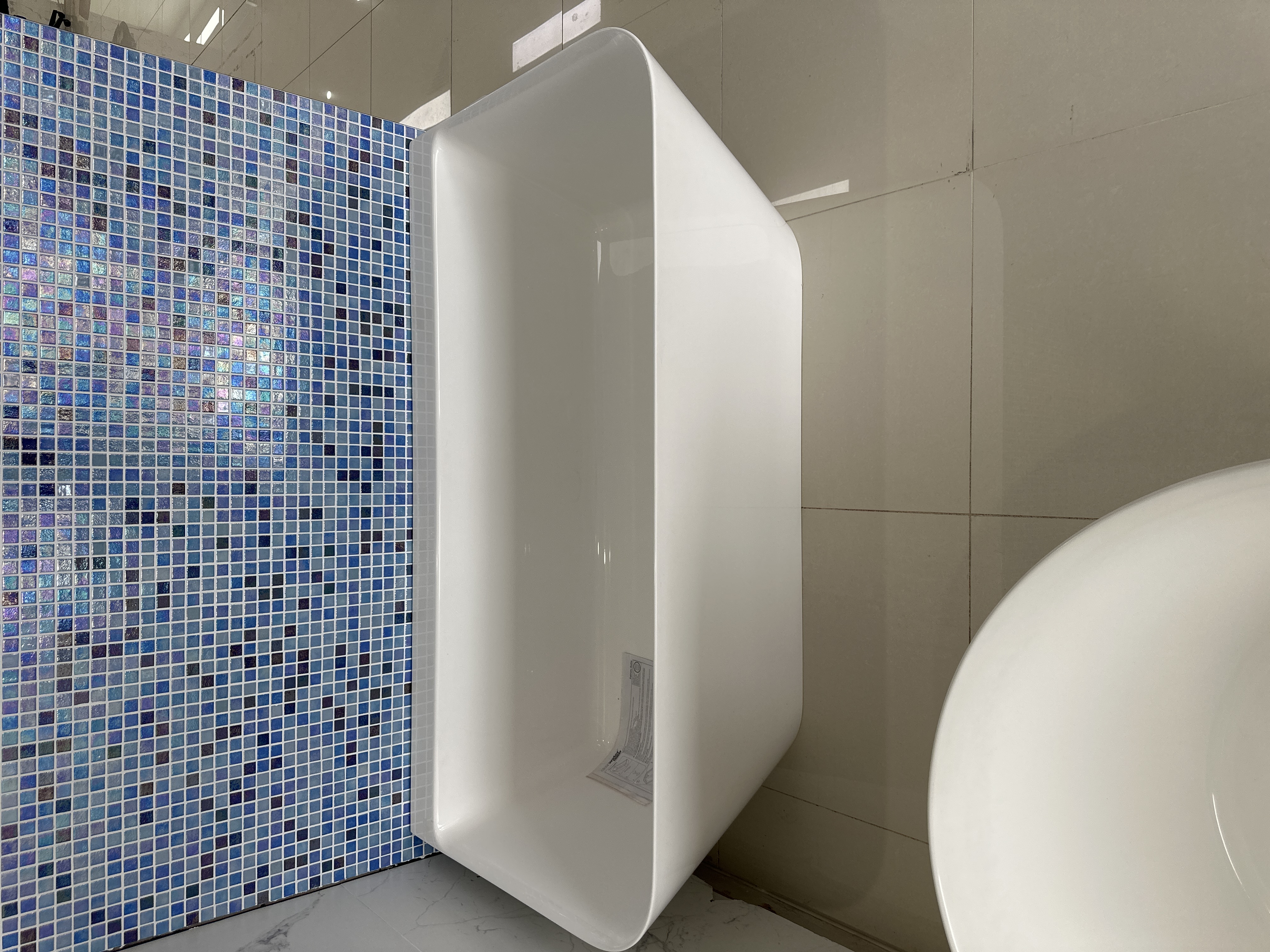 White Stone BTW Bathtub - Baths