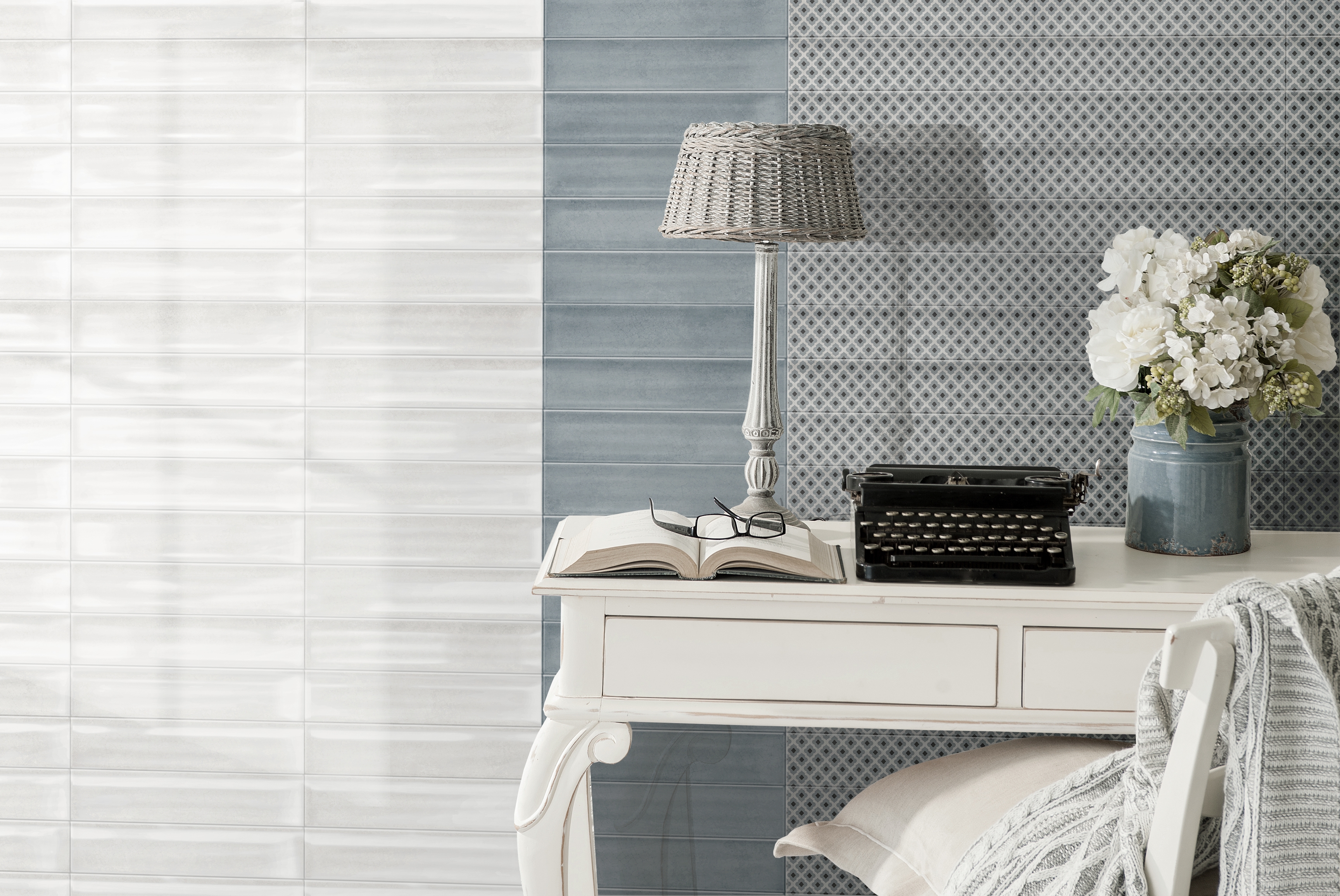 Poema White Gloss Subway - 300x75 - Floor Tile